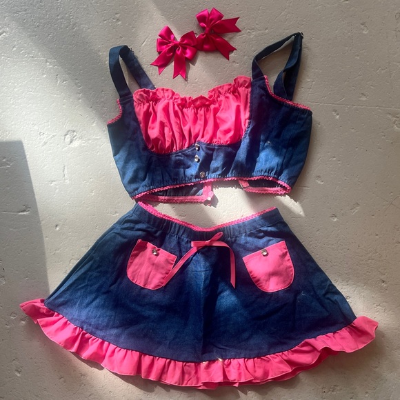 Paris Hilton The Simple Life Halloween Costume - Picture 1 of 4